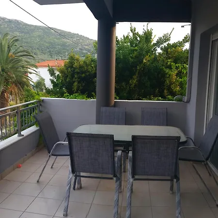 Grey House Апартаменты *