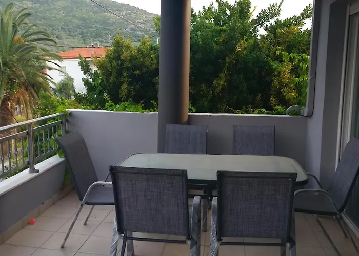 Grey House Apartamento *