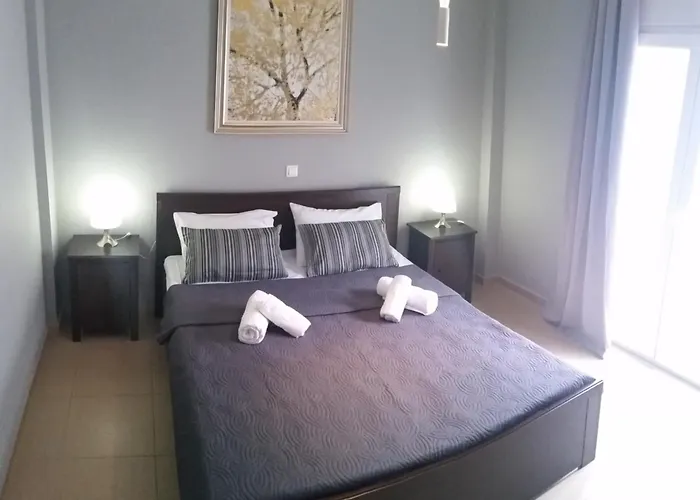 Grey House Apartamento Prínos